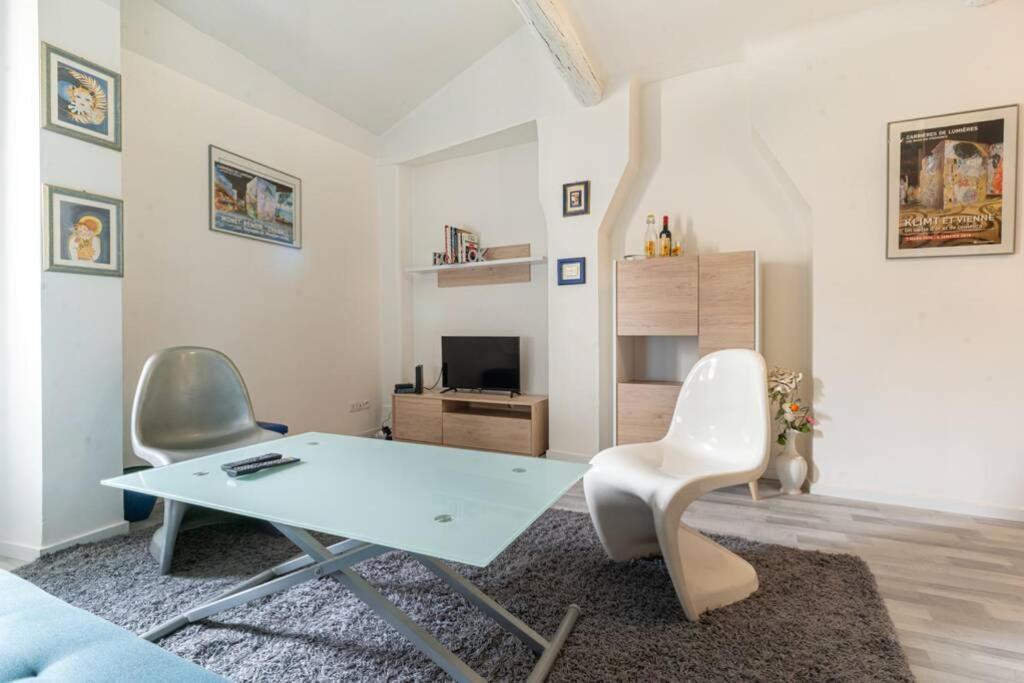 Le Charme Du Medieval Dans Un Appartement Cosy Hyères Zewnętrze zdjęcie